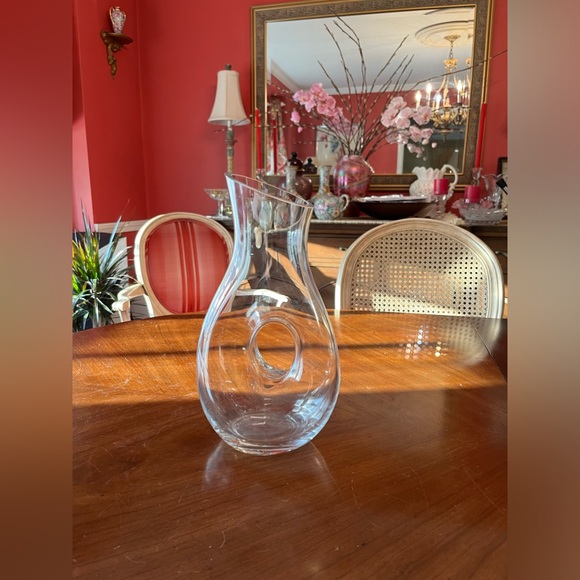 Bormioli Rocco Clear Glass 50oz. Carafe/Wine Decanter w artistic grip, Italy - Picture 8 of 14